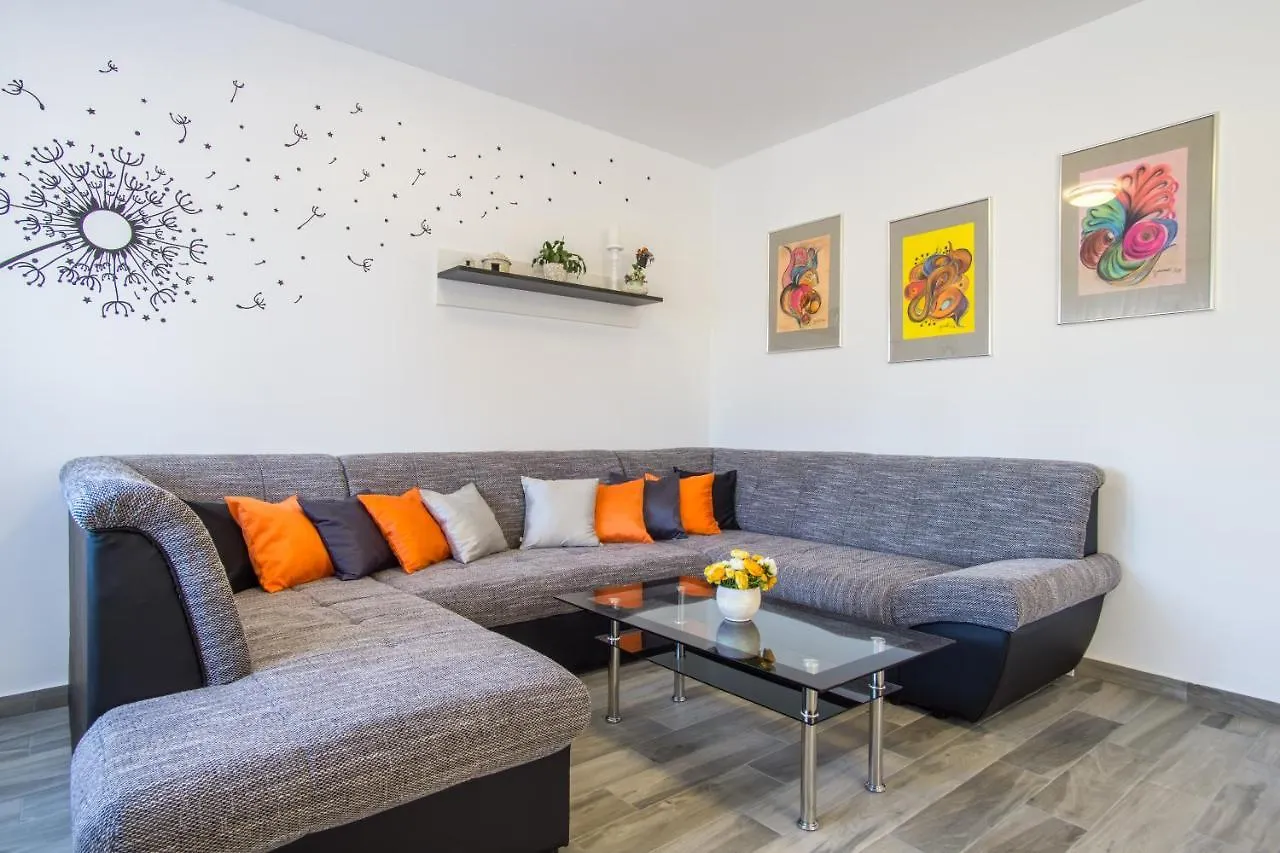 Appartement Casa Matea - 90 M From The Sea, New Private Swimming Pool à Pula 0*,